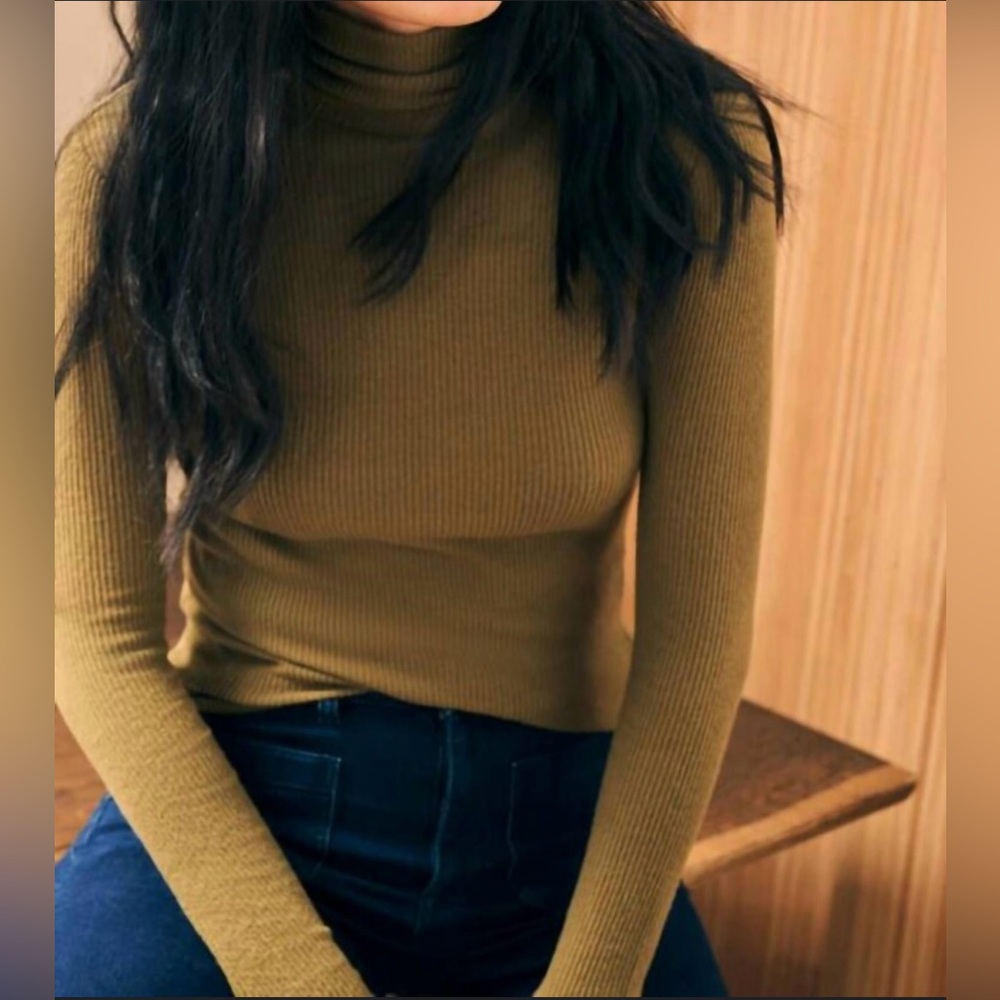 Faherty Legend Ribbed Turtleneck in Military Green Size Small NWOT